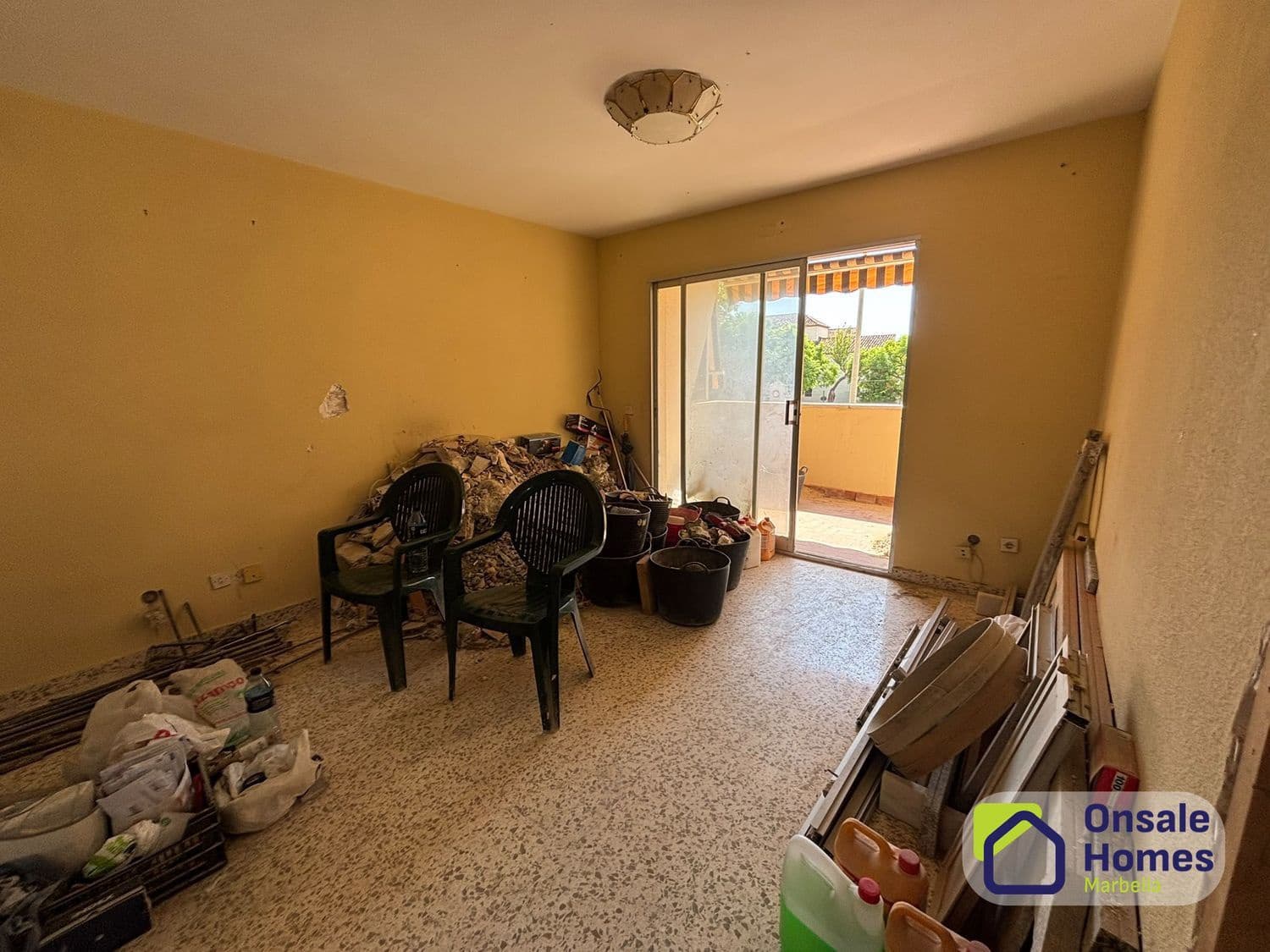 4 soverom Leilighet til salgs i Marbella med garasje - € 375 000 (Ref: 10074687)