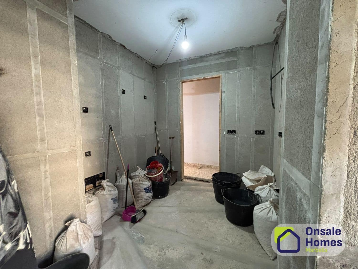 4 soverom Leilighet til salgs i Marbella med garasje - € 375 000 (Ref: 10074687)