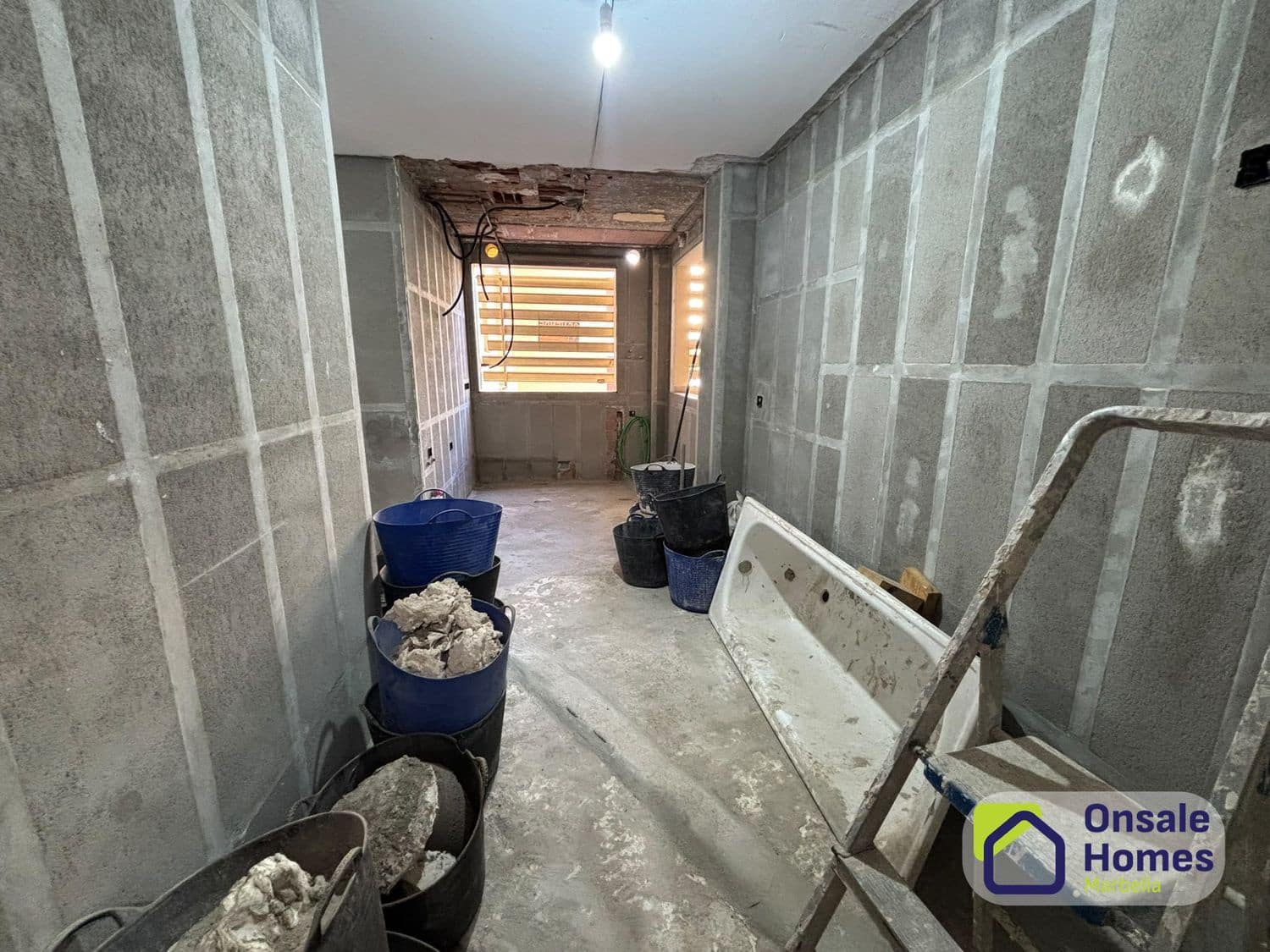 4 soverom Leilighet til salgs i Marbella med garasje - € 375 000 (Ref: 10074687)