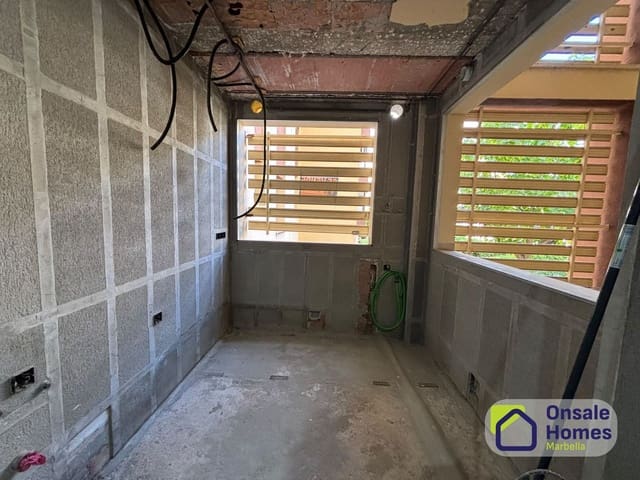 4 soverom Leilighet til salgs i Zona Miraflores, Marbella med garasje - € 375 000 (Ref: 10074687)
