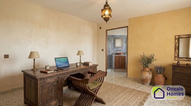 4 sovrum Lägenhet till salu i Zona Miraflores, Marbella med garage - 375 000 € (Ref: 10074687)