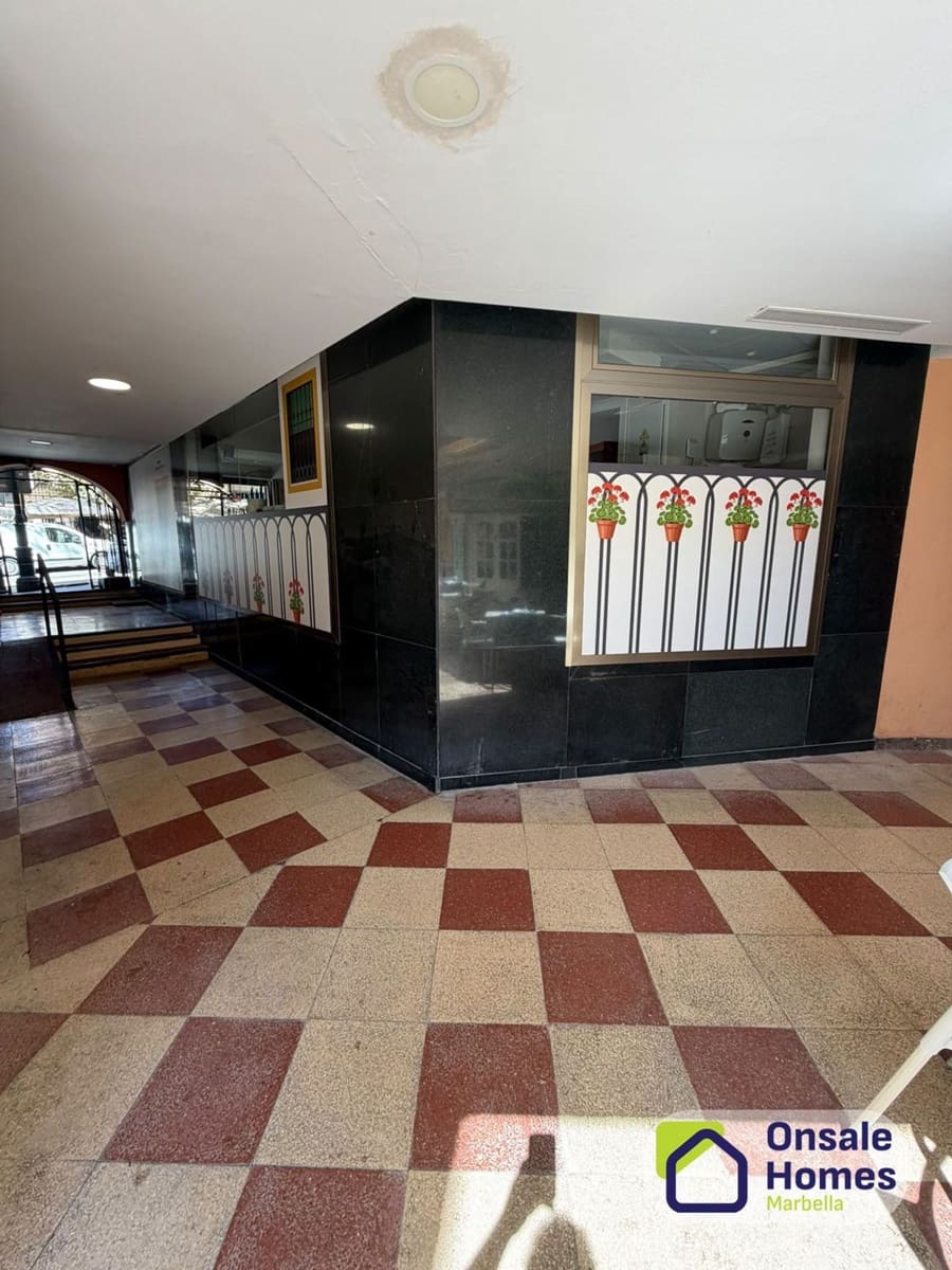 Komercyjne do wynajęcia w Marbella - 3 000 € (Ref: 10080262)