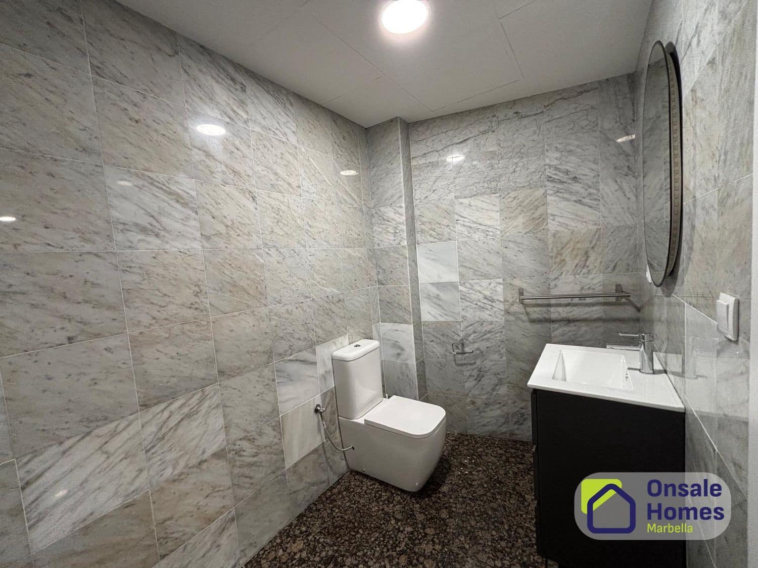 Local Comercial en Marbella en venta - 515.000 € (Ref: 10080263)