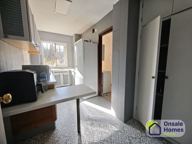 3 makuuhuone Huoneisto myytävänä paikassa Huerta Belón - Calvario, Marbella mukana 
autotalli - 355 000 € (Ref: 10080264)