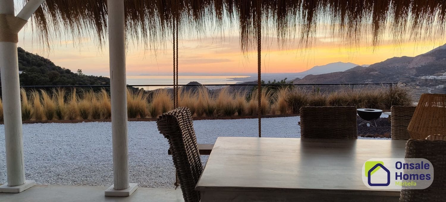 Chalet de 2 habitaciones en Marbella en venta con piscina garaje - 749.000 € (Ref: 10080265)