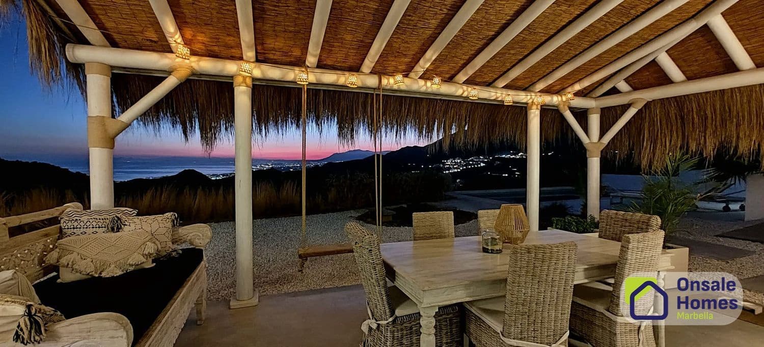 Chalet de 2 habitaciones en Marbella en venta con piscina garaje - 749.000 € (Ref: 10080265)