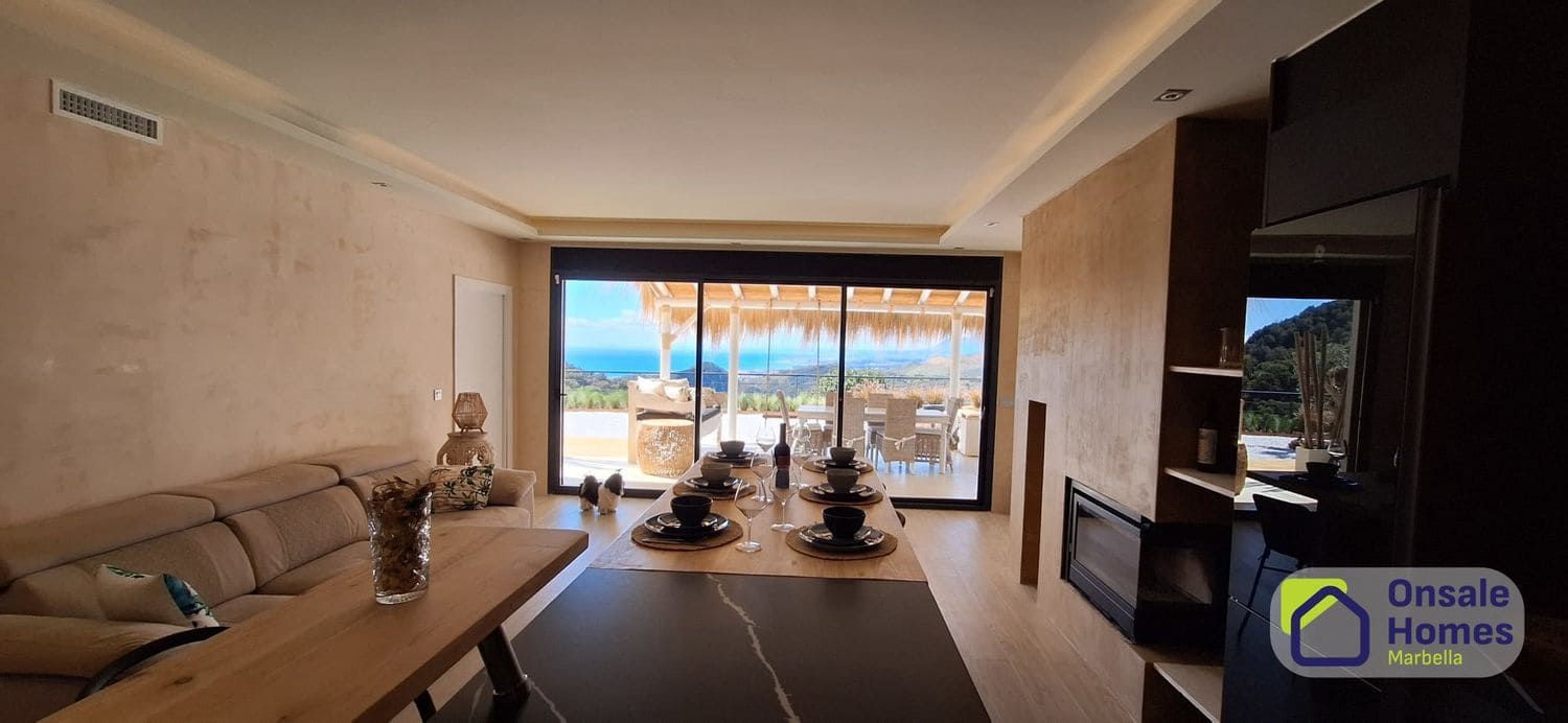 Chalet de 2 habitaciones en Marbella en venta con piscina garaje - 749.000 € (Ref: 10080265)