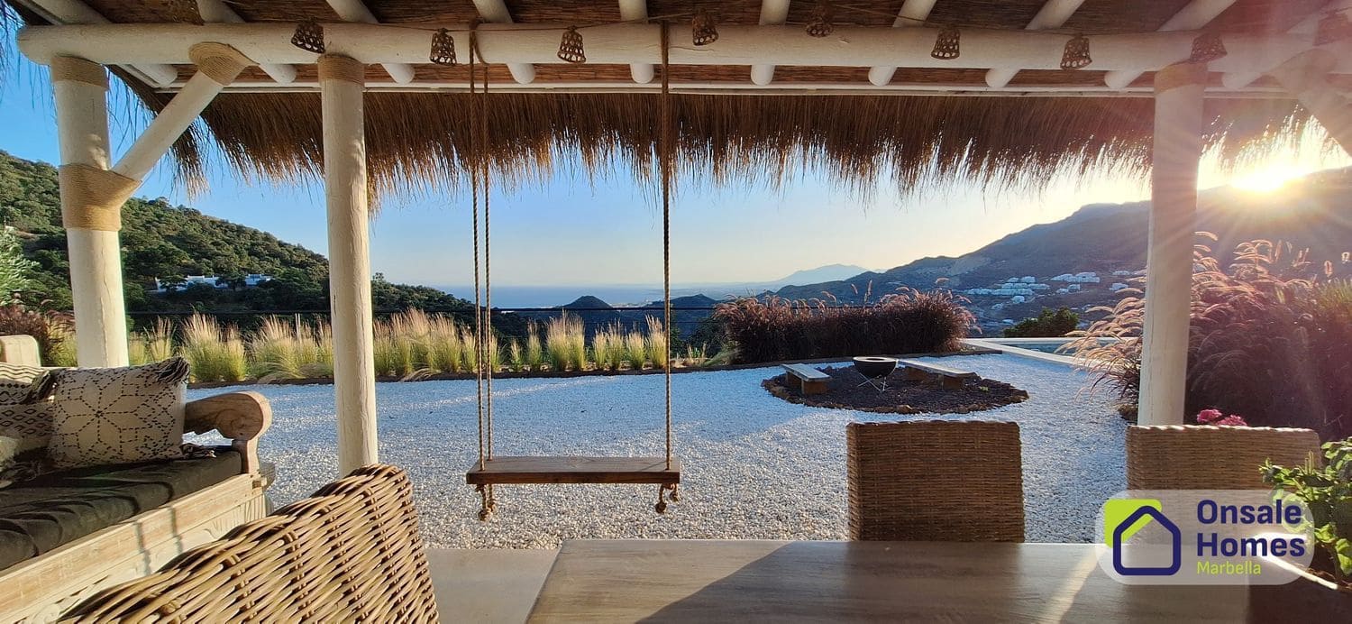 Chalet de 2 habitaciones en Marbella en venta con piscina garaje - 749.000 € (Ref: 10080265)