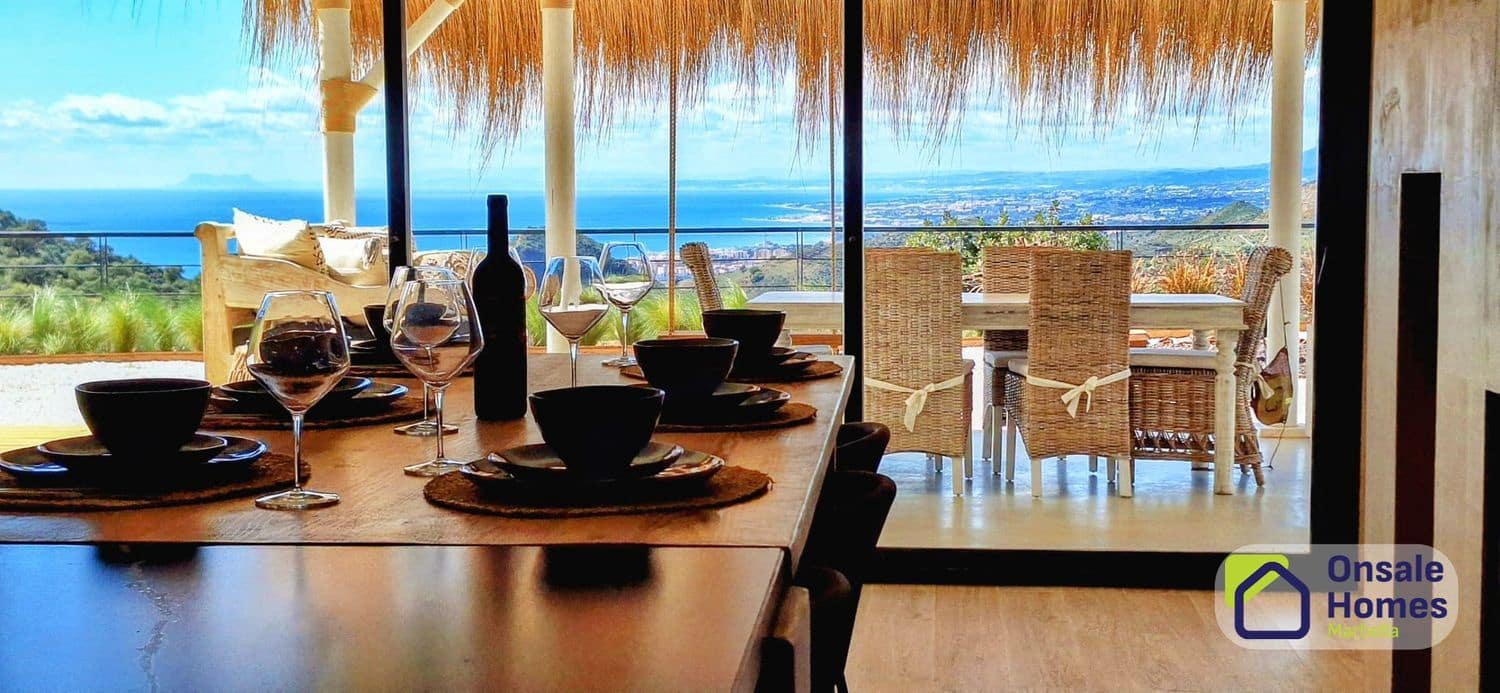 Chalet de 2 habitaciones en Marbella en venta con piscina garaje - 749.000 € (Ref: 10080265)