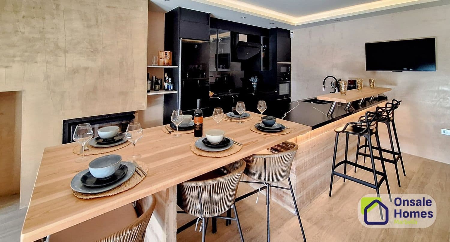 Chalet de 2 habitaciones en Marbella en venta con piscina garaje - 749.000 € (Ref: 10080265)