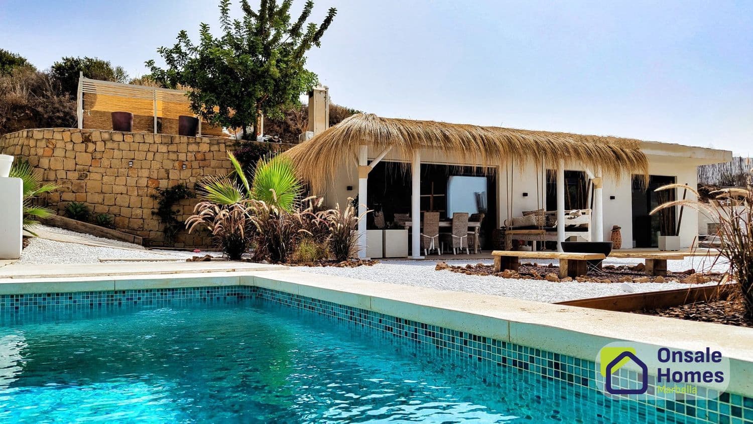 Chalet de 2 habitaciones en Marbella en venta con piscina garaje - 749.000 € (Ref: 10080265)
