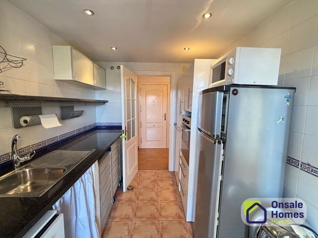 3 slaapkamer Appartement te koop in Marbella Centro, Marbella met garage - € 450.000 (Ref: 10093974)