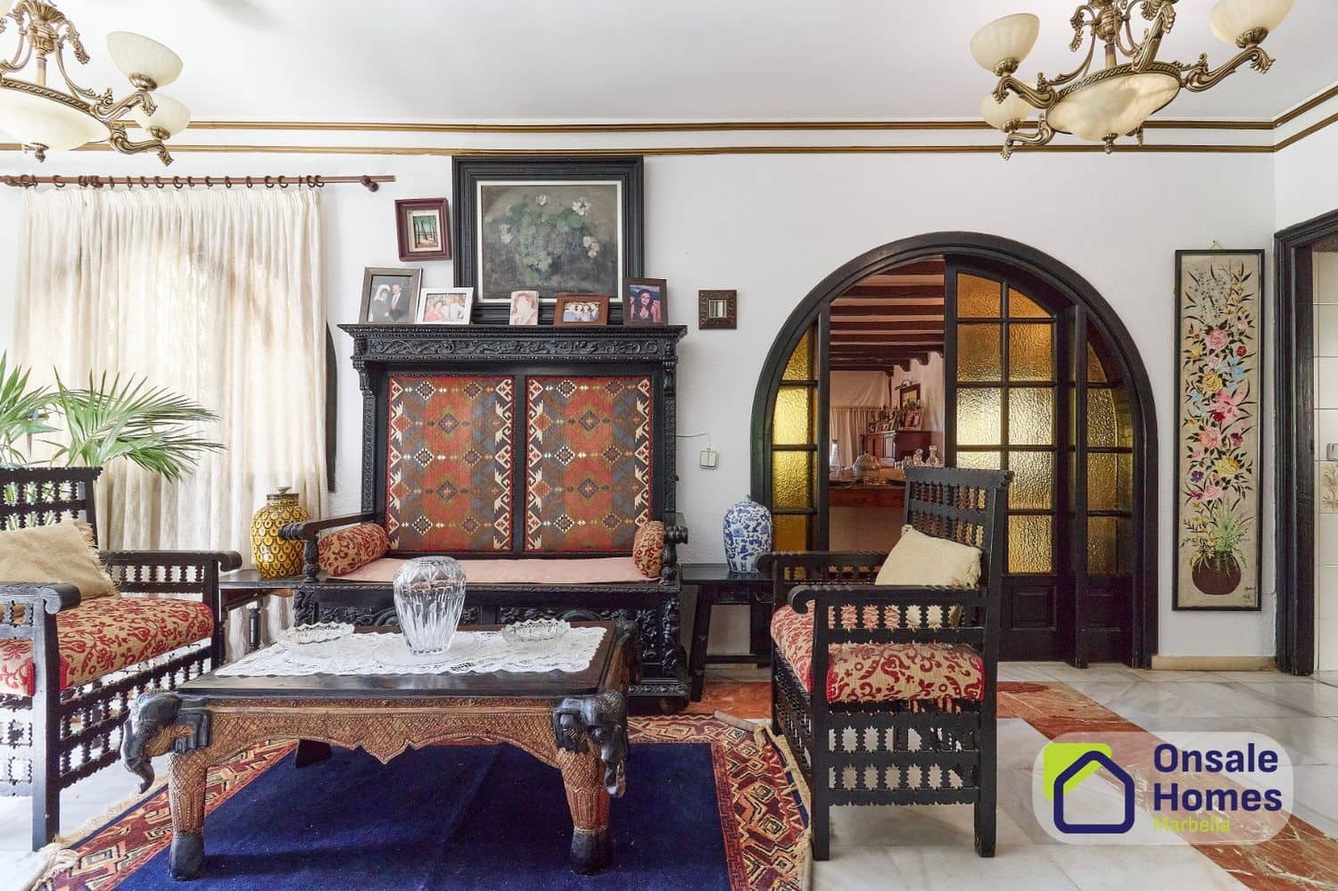8 bedroom Villa for sale in Marbella with pool garage - € 2,120,000 (Ref: 10093976)