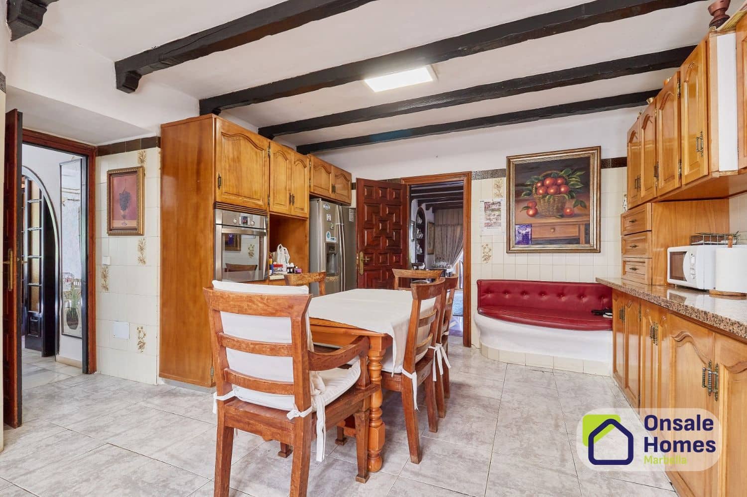 8 bedroom Villa for sale in Marbella with pool garage - € 2,120,000 (Ref: 10093976)