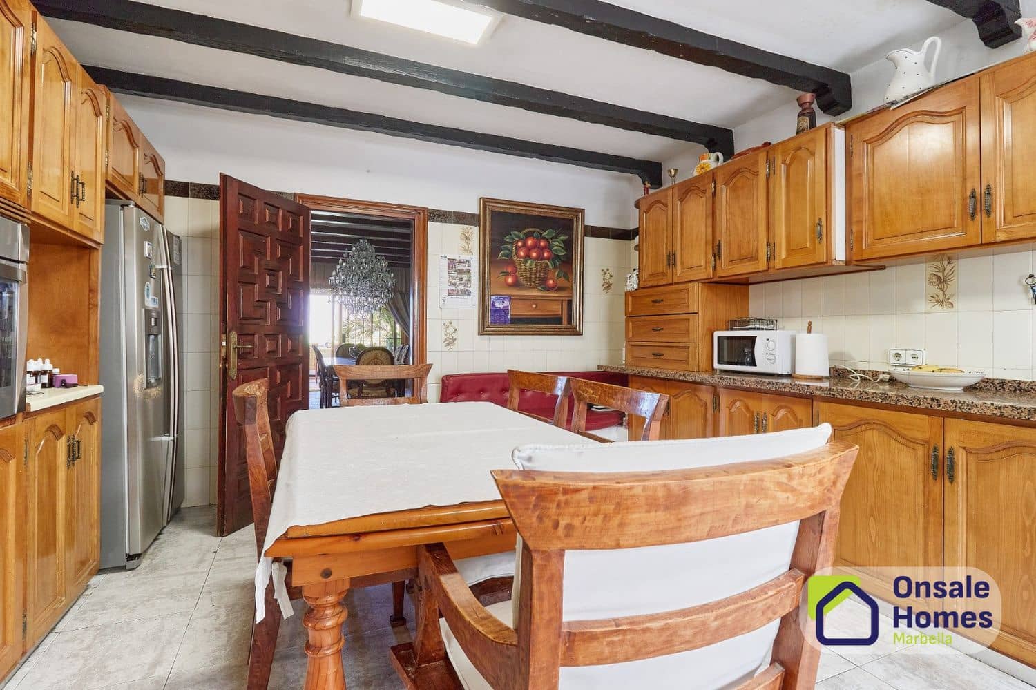 8 bedroom Villa for sale in Marbella with pool garage - € 2,120,000 (Ref: 10093976)
