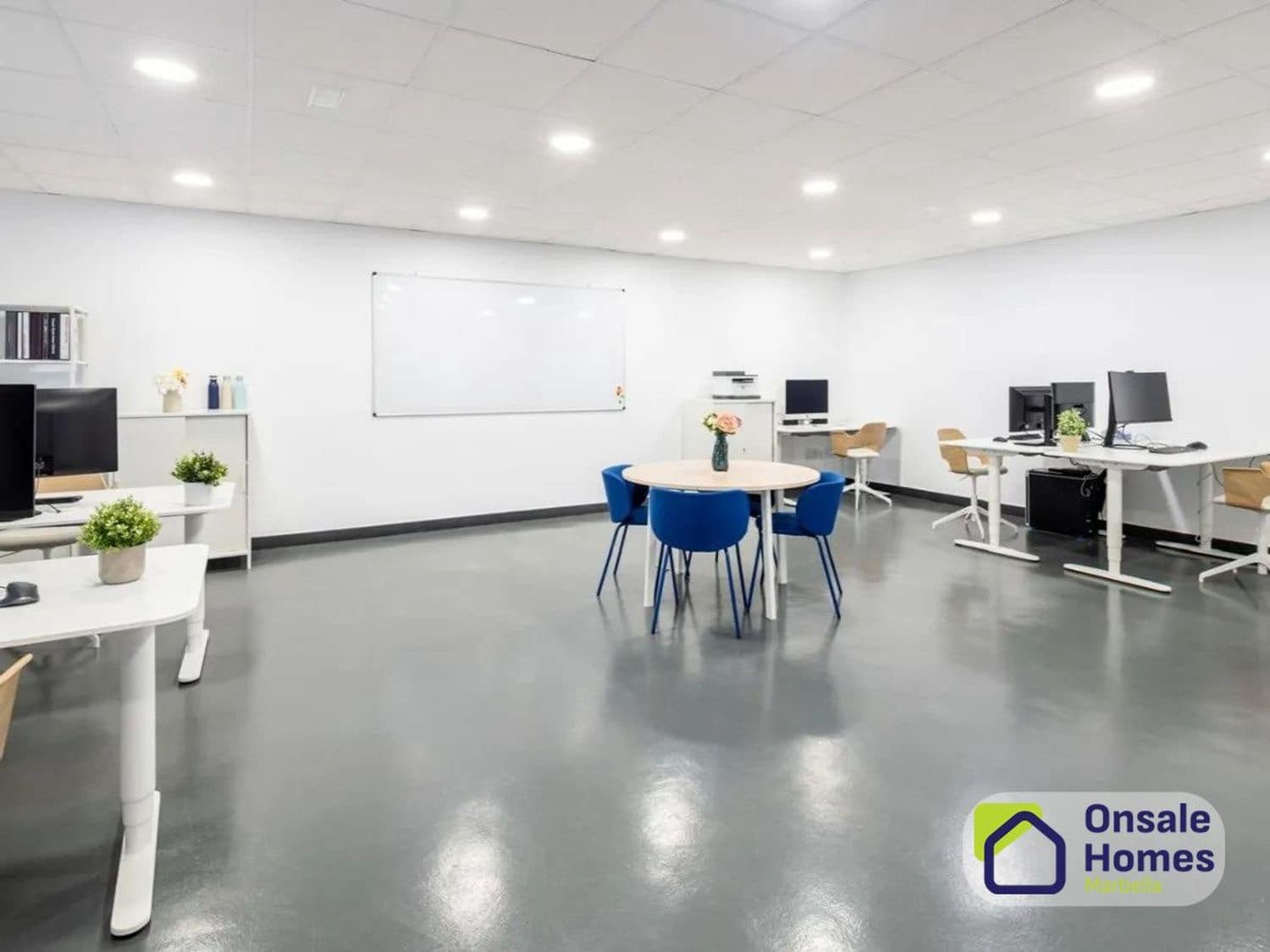 Gewerbe zu vermieten in San Pedro de Alcantara - 3.900 € (Ref: 10099467)