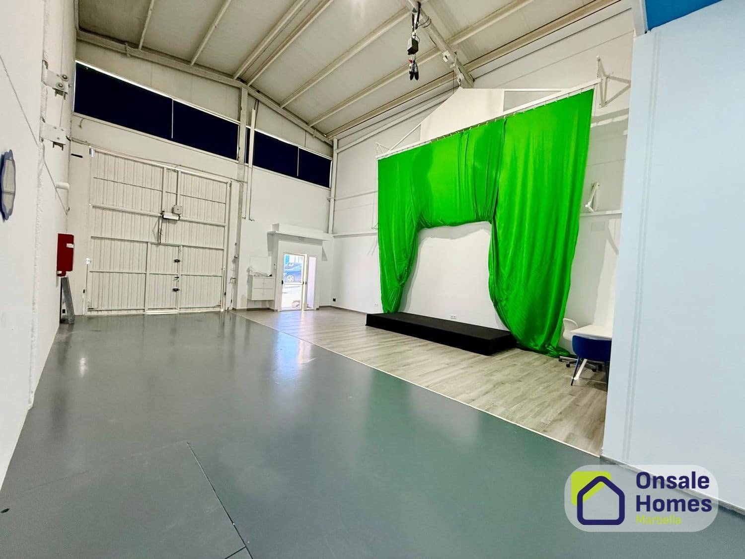 Gewerbe zu vermieten in San Pedro de Alcantara - 3.900 € (Ref: 10099467)