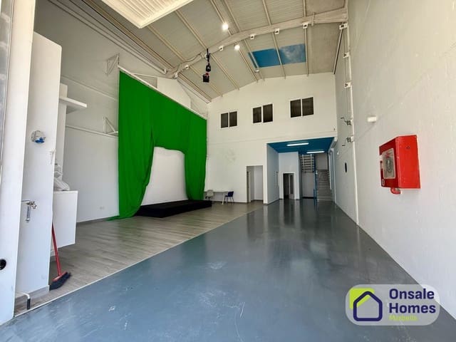 Gewerbe zu vermieten in San Pedro de Alcántara Pueblo, Marbella - 3.900 € (Ref: 10099467)