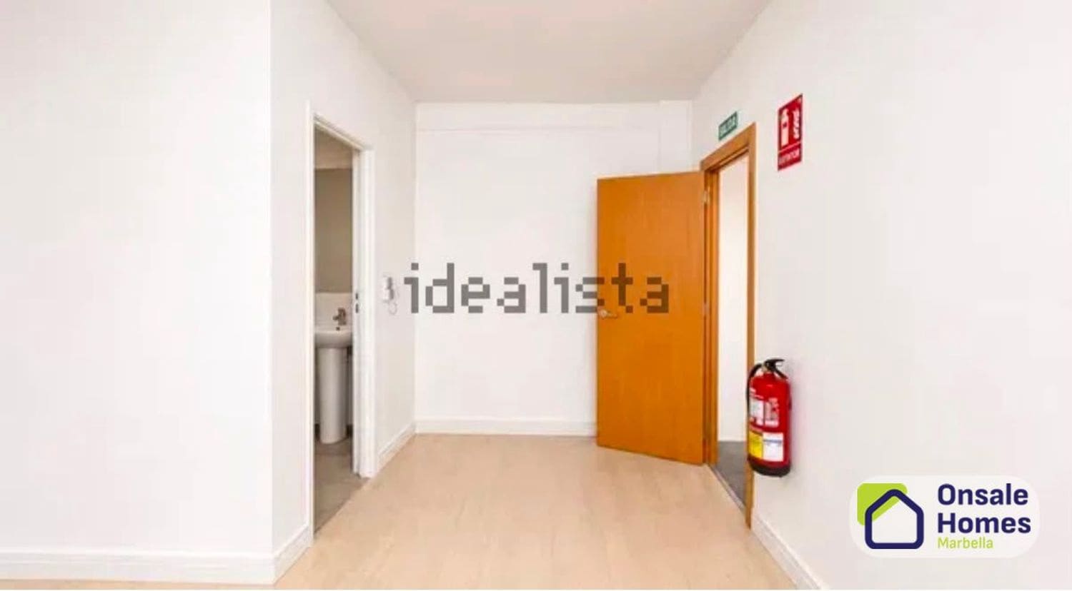 Gewerbe zu vermieten in San Pedro de Alcantara - 3.000 € (Ref: 10099468)