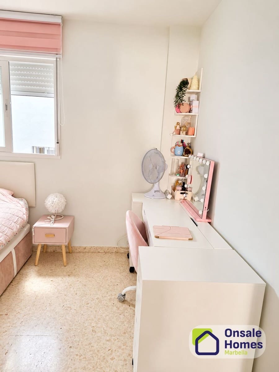3 bedroom Apartment for sale in Marbella with garage - € 330,000 (Ref: 10101108)