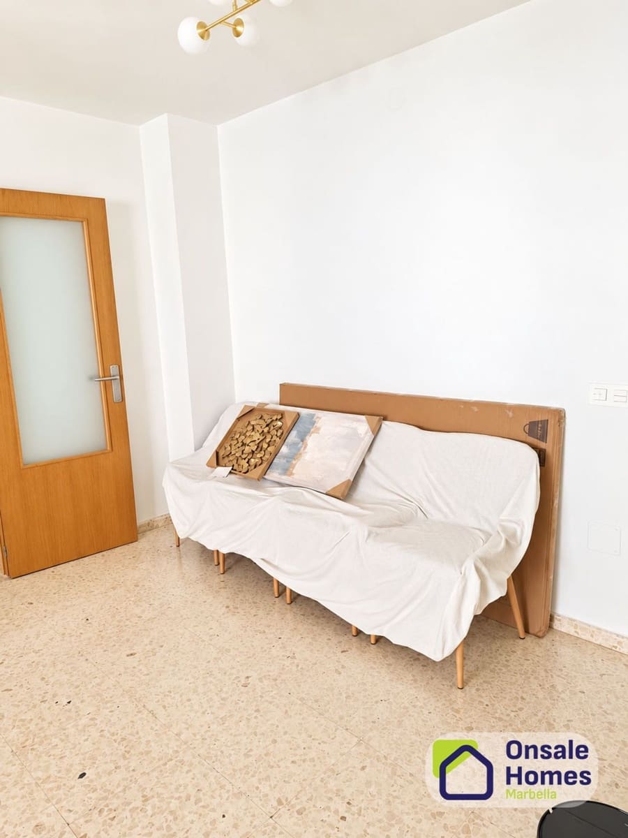 3 bedroom Apartment for sale in Marbella with garage - € 330,000 (Ref: 10101108)