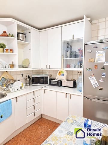 3 bedroom Apartment for sale in Divina Pastora, Marbella with garage - € 330,000 (Ref: 10101108)