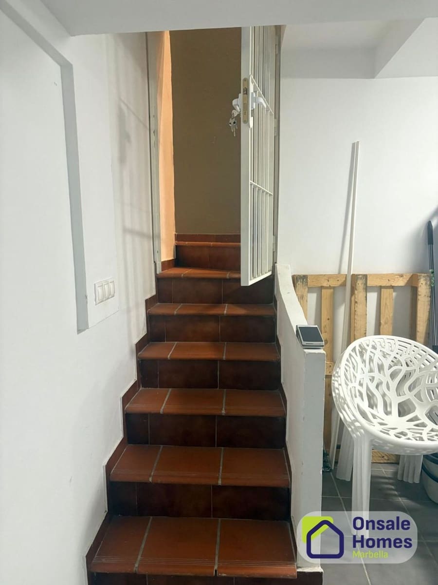 Kommersiell til salgs i Marbella - € 250 000 (Ref: 10108663)