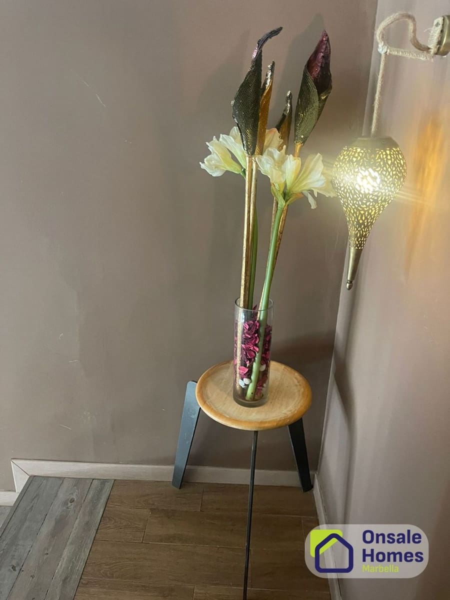 Kommersiell att hyra i Marbella - 1 900 € (Ref: 10108664)