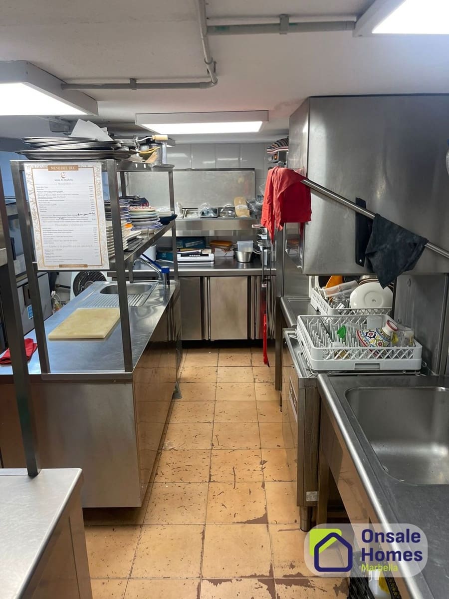 Kommersiell att hyra i Marbella - 1 900 € (Ref: 10108664)