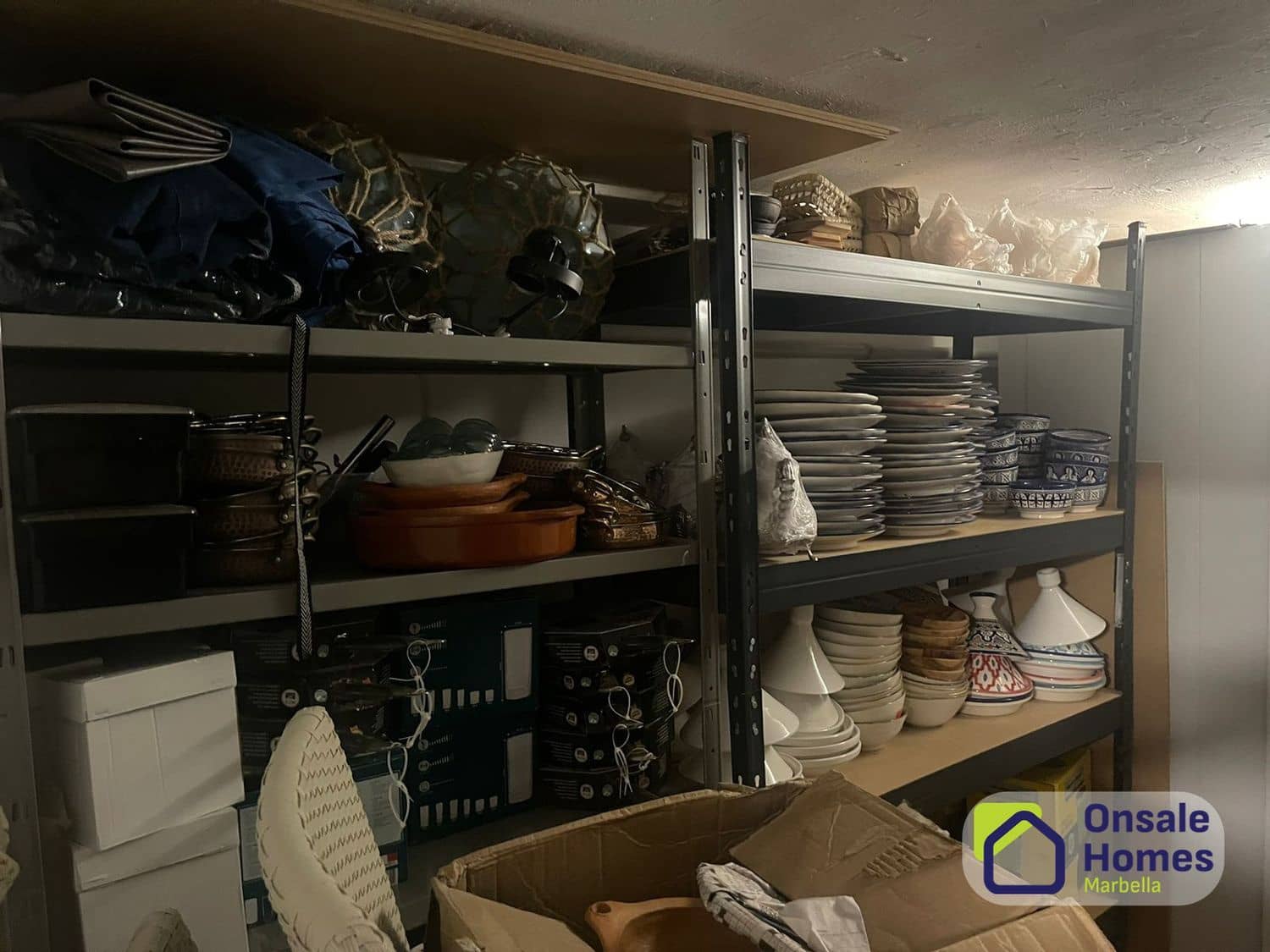 Kommersiell att hyra i Marbella - 1 900 € (Ref: 10108664)