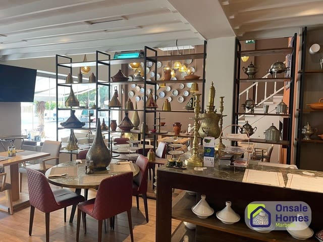 Kommersiell att hyra i Playa de Fontanilla, Marbella - 1 900 € (Ref: 10108664)