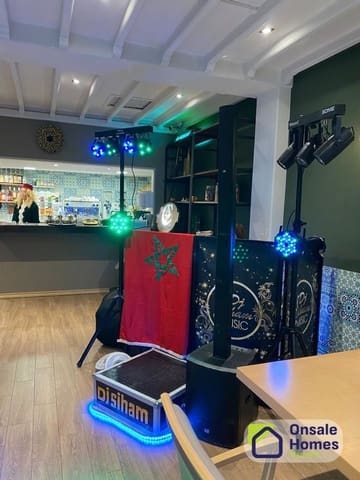 Kommersiell att hyra i Playa de Fontanilla, Marbella - 1 900 € (Ref: 10108664)