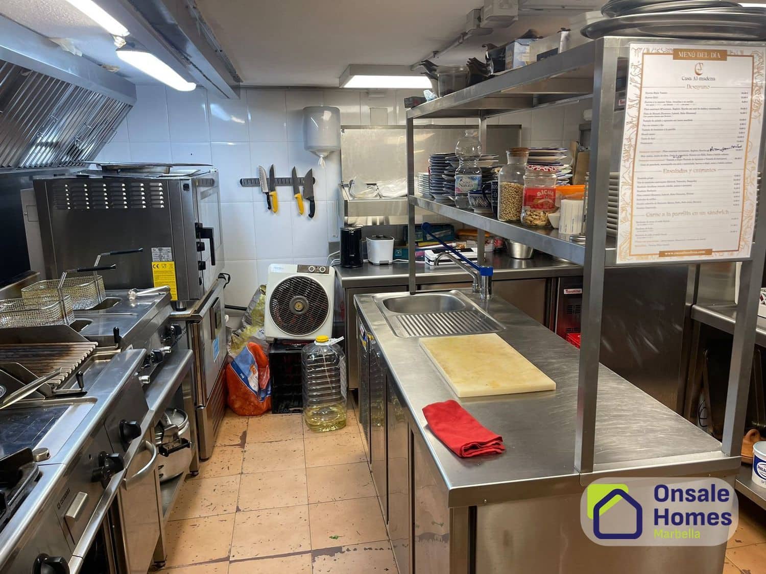 Kommersiell att hyra i Marbella - 1 900 € (Ref: 10108664)
