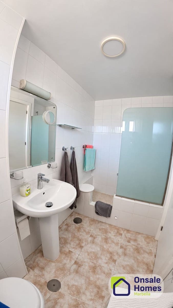 Lejlighed til salg i Marbella med garage - € 280.000 (Ref: 10108665)