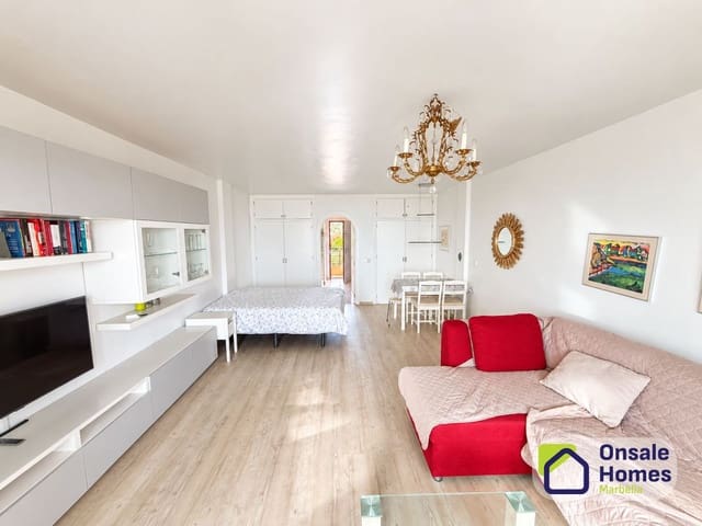 Lägenhet till salu i Las Chapas, Marbella med garage - 270 000 € (Ref: 10108665)
