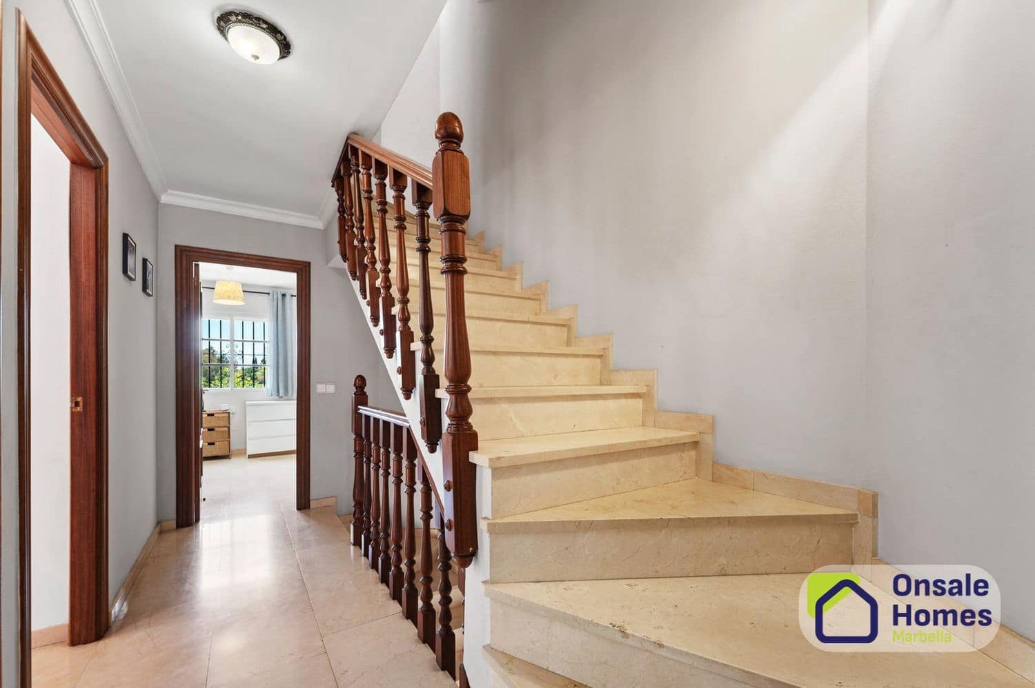 4 sypialnia Dom na sprzedaż w Marbella z basenem garażem - 590 000 € (Ref: 10118522)