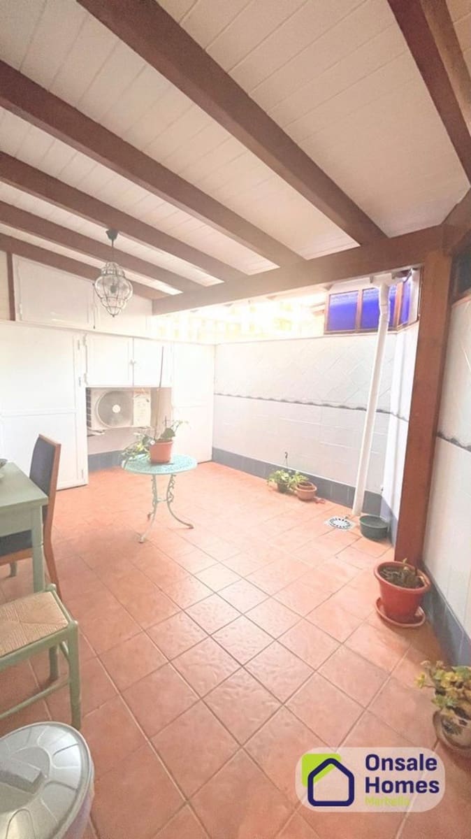 2 soverom Leilighet til salgs i Marbella med garasje - € 800 000 (Ref: 10127635)