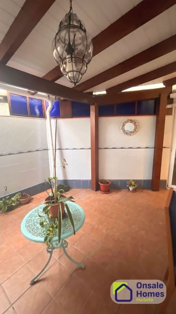 2 soverom Leilighet til salgs i Marbella med garasje - € 800 000 (Ref: 10127635)