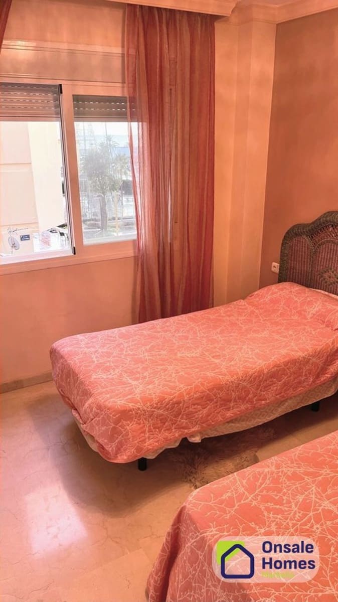 2 soverom Leilighet til salgs i Marbella med garasje - € 800 000 (Ref: 10127635)