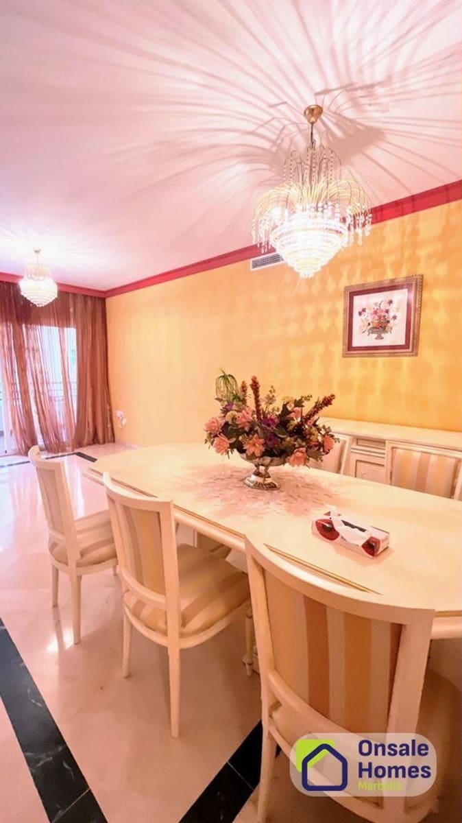 2 soverom Leilighet til salgs i Marbella med garasje - € 800 000 (Ref: 10127635)