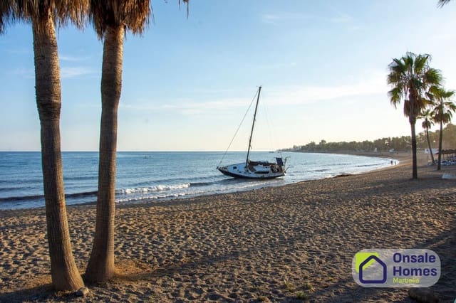 2 soveværelse Lejlighed til salg i Playa Bajadilla - Puertos, Marbella med garage - € 420.000 (Ref: 10135533)