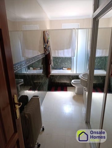 4 sovrum Villa att hyra i Ojen med pool garage - 3 000 € (Ref: 10135535)