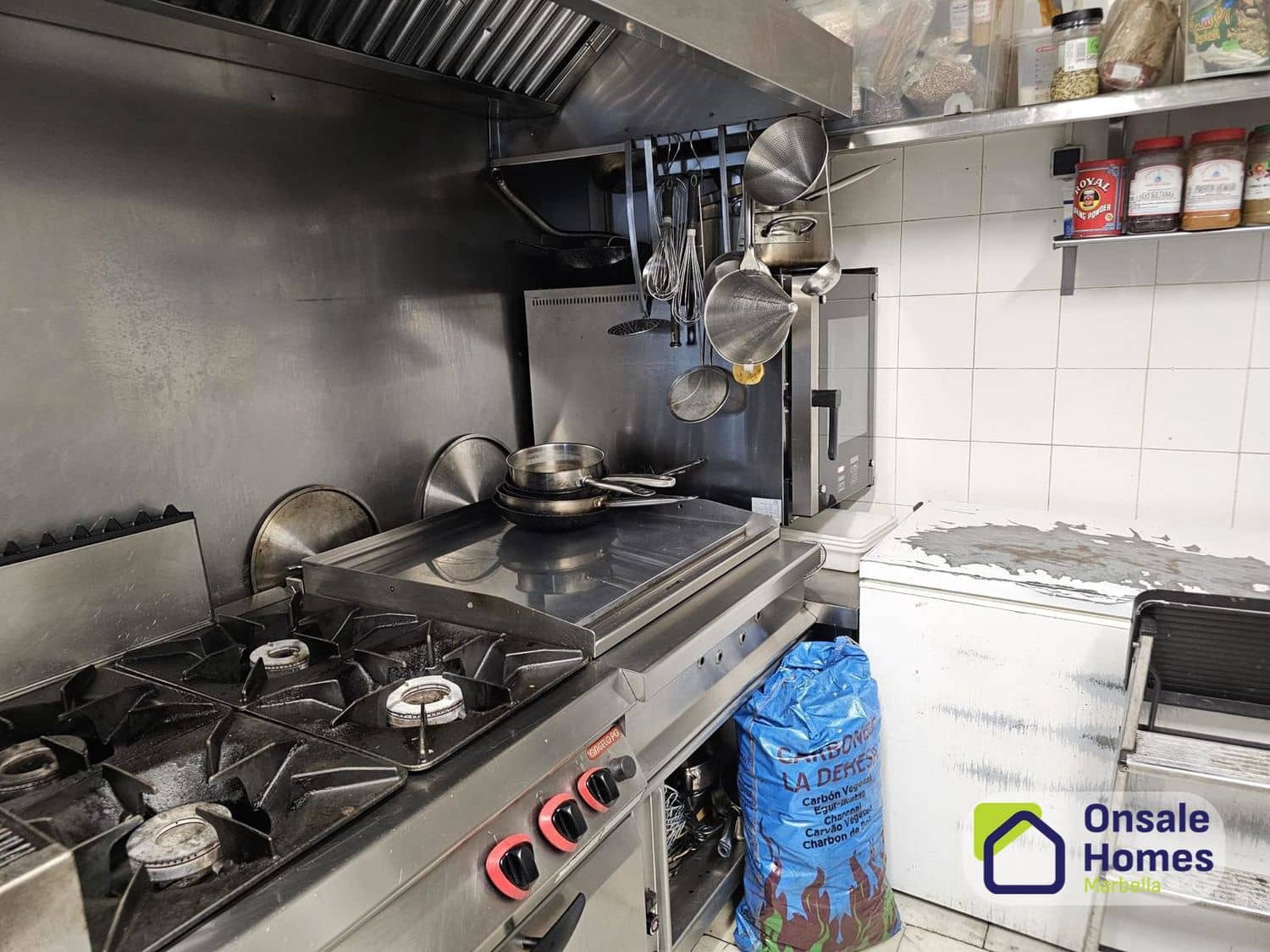 Commercial for rent in Marbella - € 2,500 (Ref: 10141499)