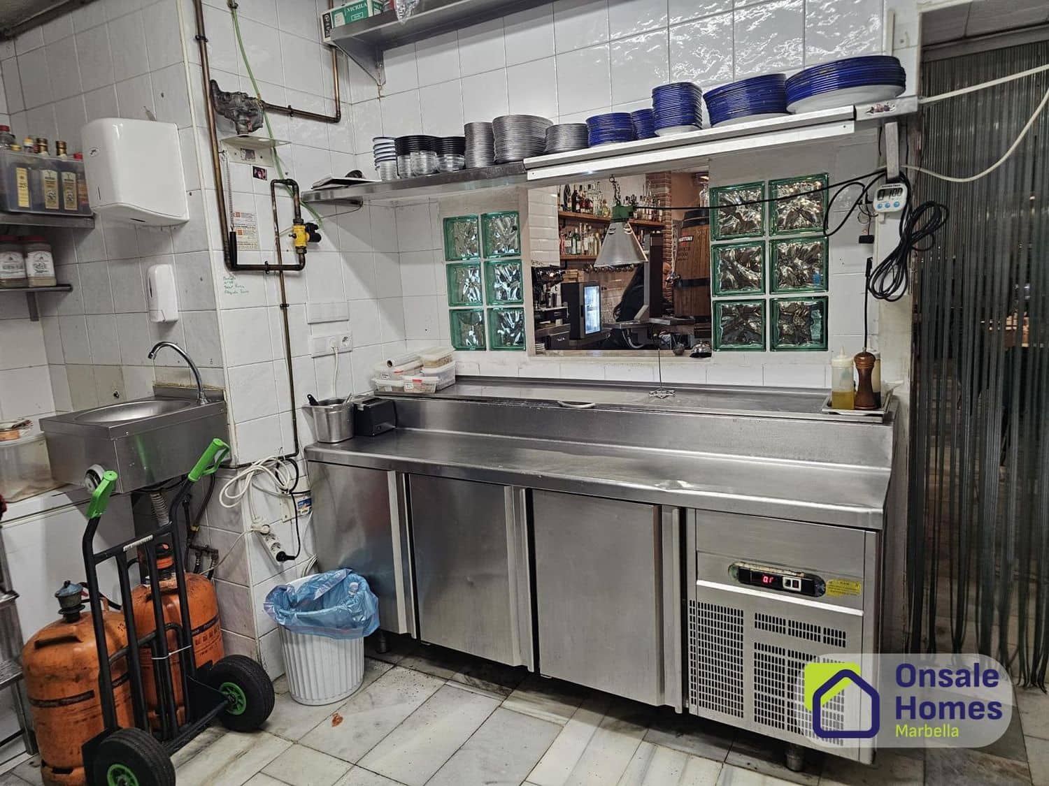 Commercial for rent in Marbella - € 2,500 (Ref: 10141499)