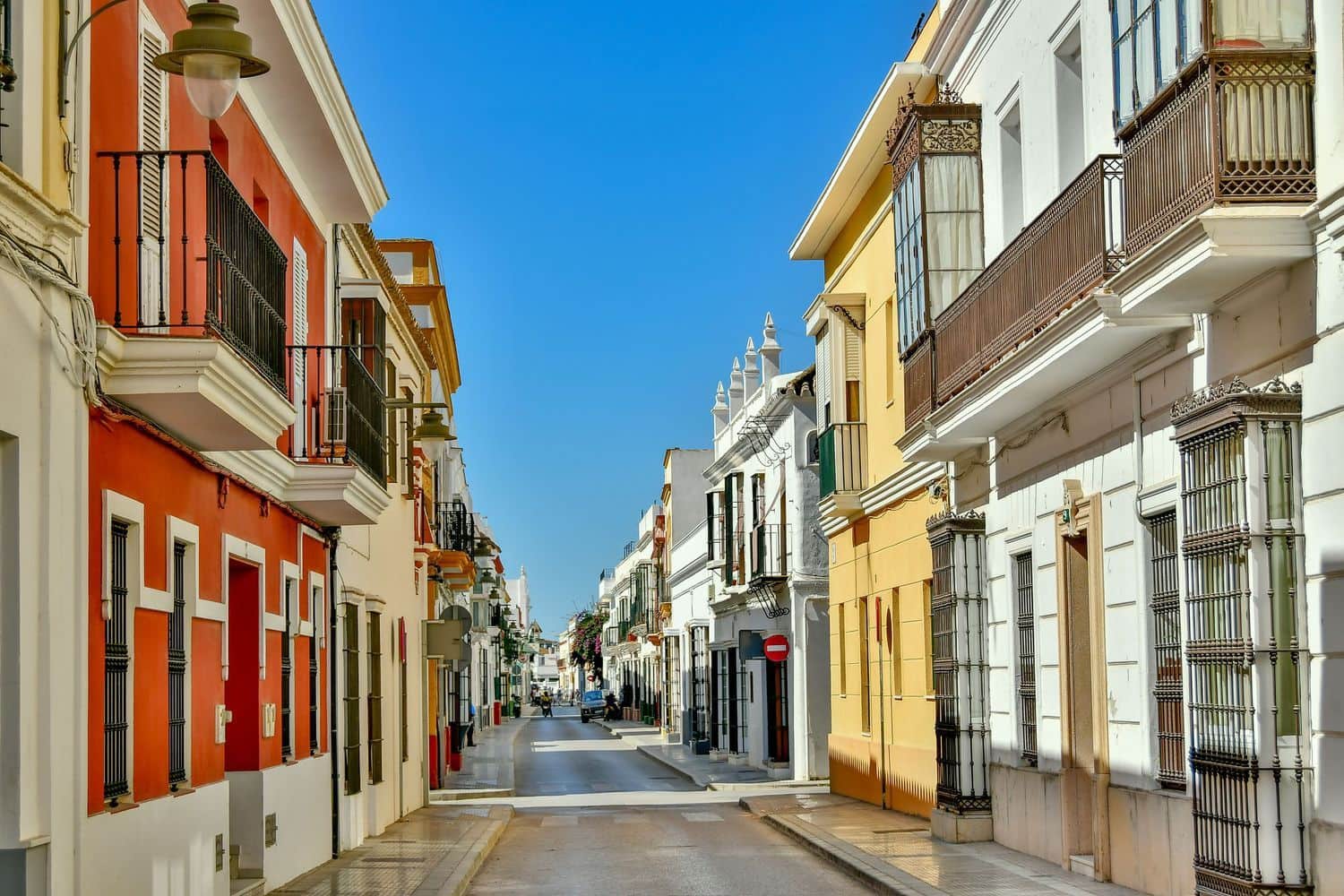 Comercial para arrendar em Nueva Andalucia - 3 000 € (Ref: 10141500)