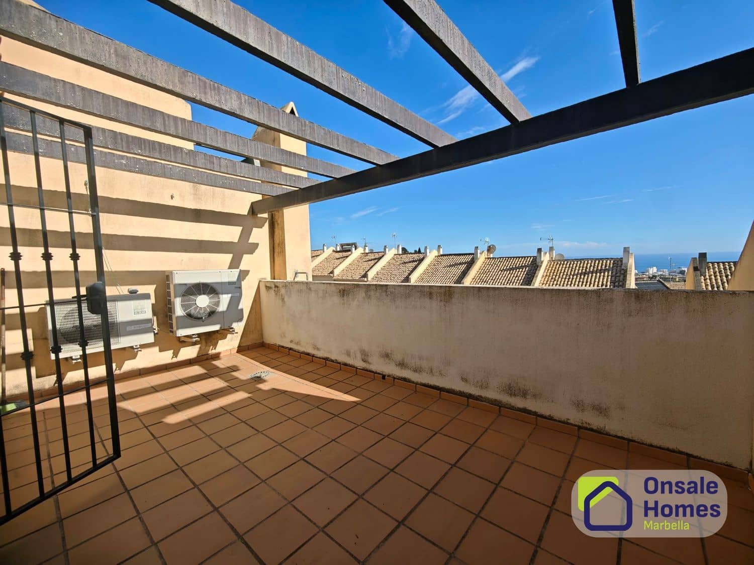 4 Zimmer Haus zu verkaufen in Marbella mit Pool Garage - 650.000 € (Ref: 10148210)