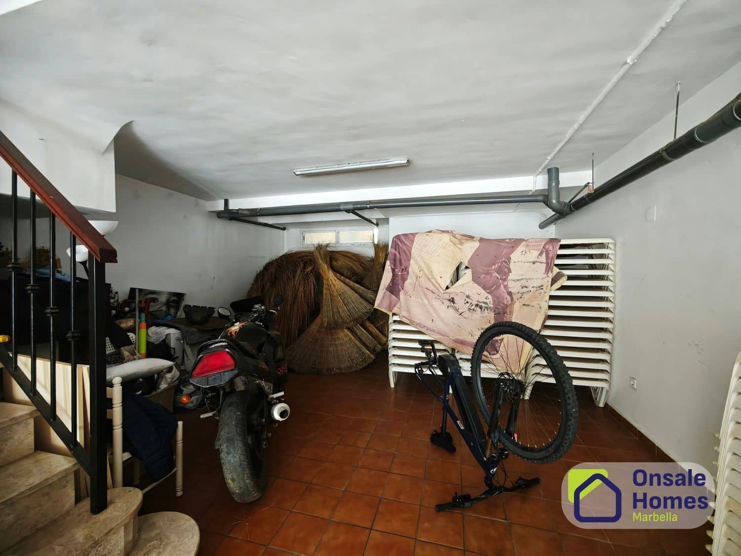 4 Zimmer Haus zu verkaufen in Marbella mit Pool Garage - 650.000 € (Ref: 10148210)