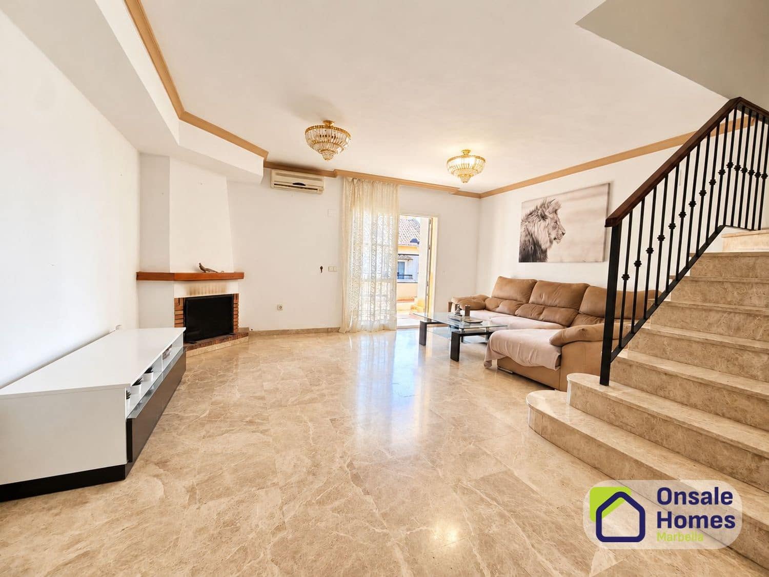 4 Zimmer Haus zu verkaufen in Marbella mit Pool Garage - 650.000 € (Ref: 10148210)