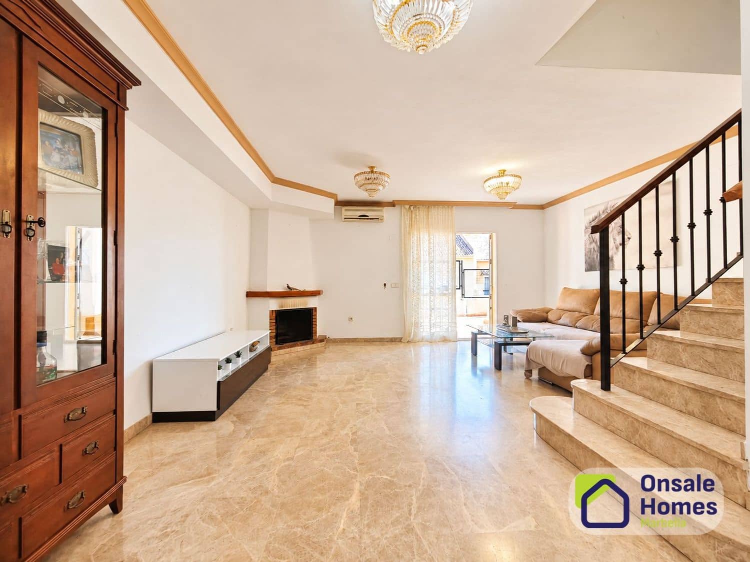 4 Zimmer Haus zu verkaufen in Marbella mit Pool Garage - 650.000 € (Ref: 10148210)
