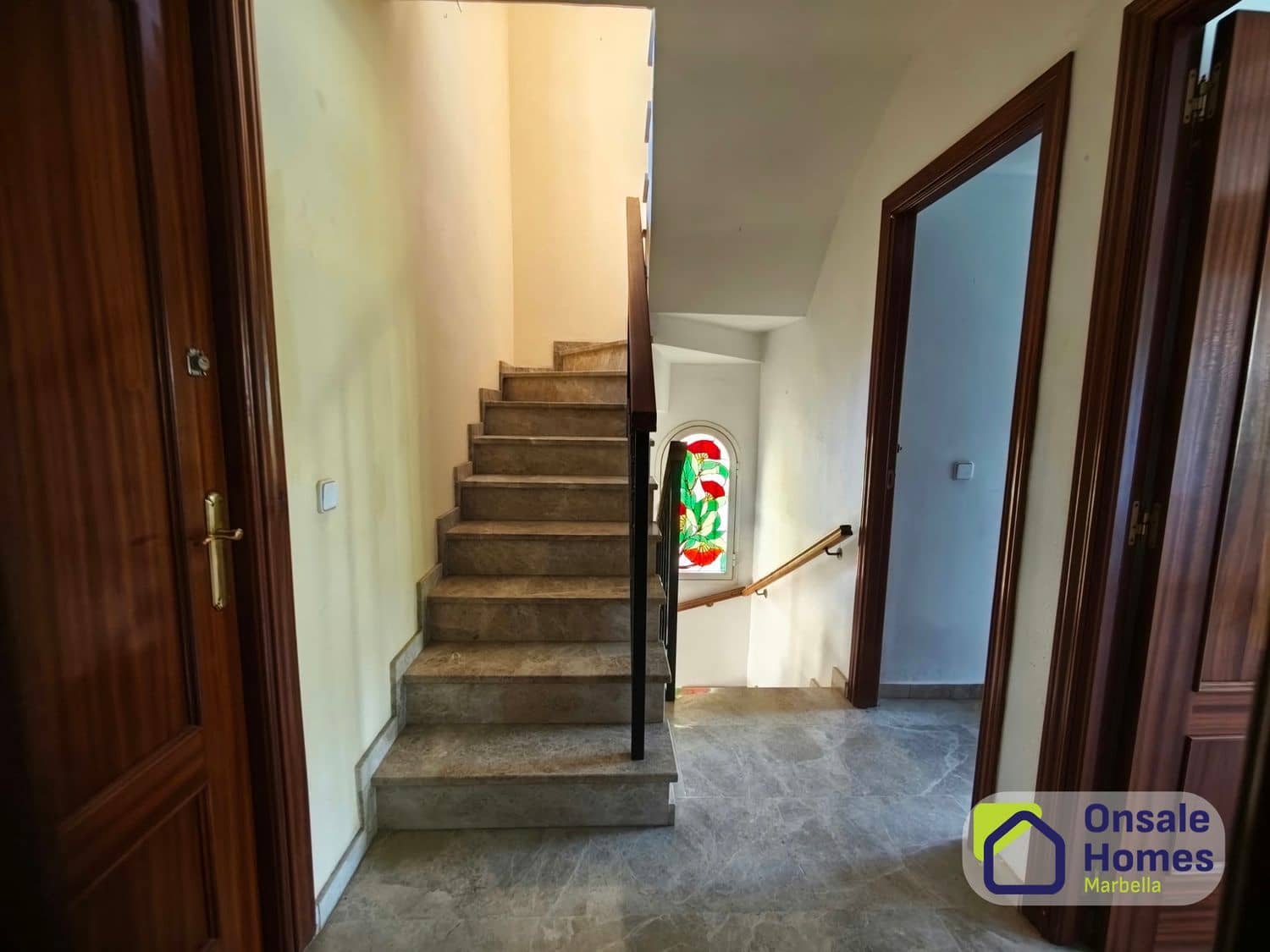 4 Zimmer Haus zu verkaufen in Marbella mit Pool Garage - 650.000 € (Ref: 10148210)